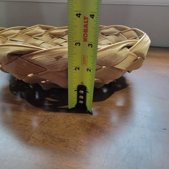 Hand Made Palm Frond Basket Hawaii boho basket wall accent decor - Picture 12 of 13